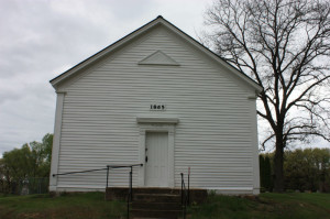 Wee White Kirk- church where John Muir's family attended 